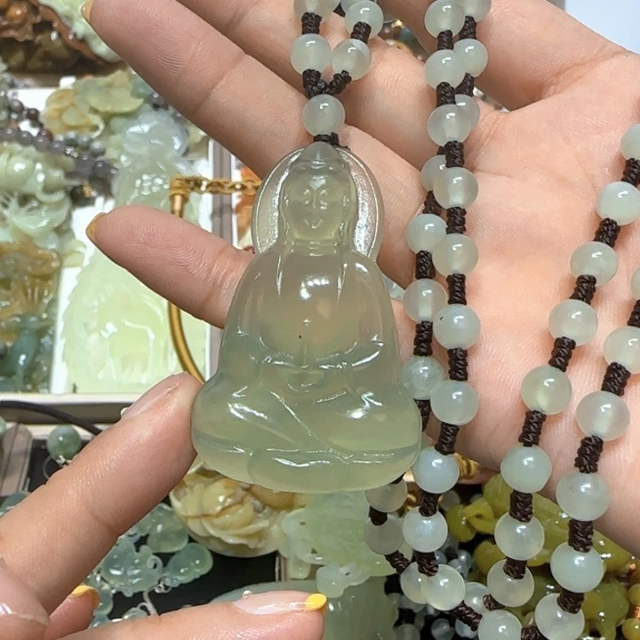 蛇纹石玉未镶嵌吊坠