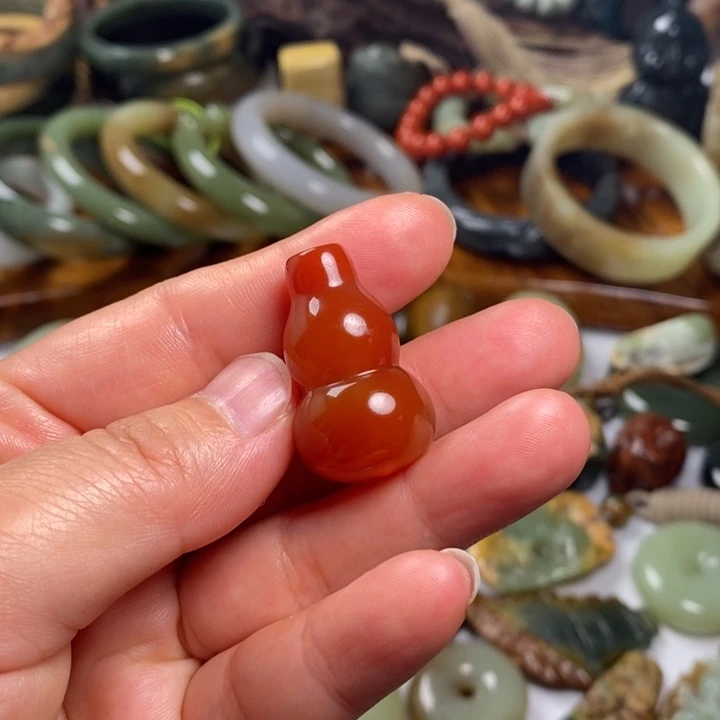 和田玉（糖玉）未镶嵌手镯