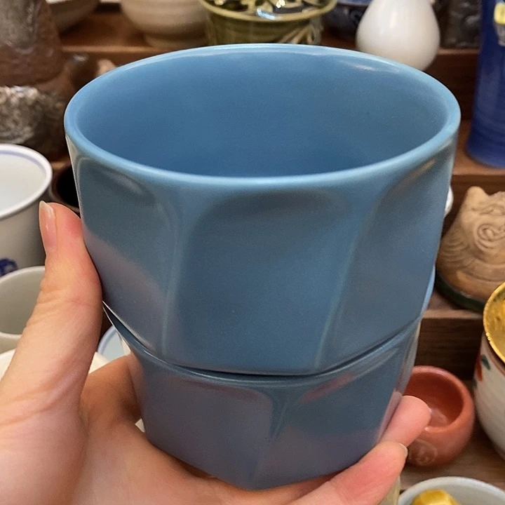 中古物品默认微瑕，谨慎参拍，满18包邮！