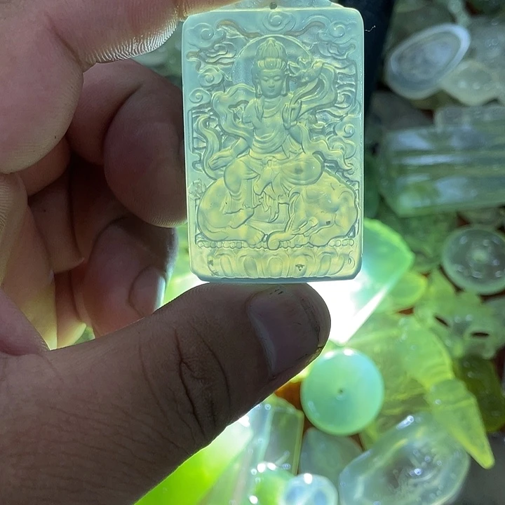 蛇纹石玉合金颈饰