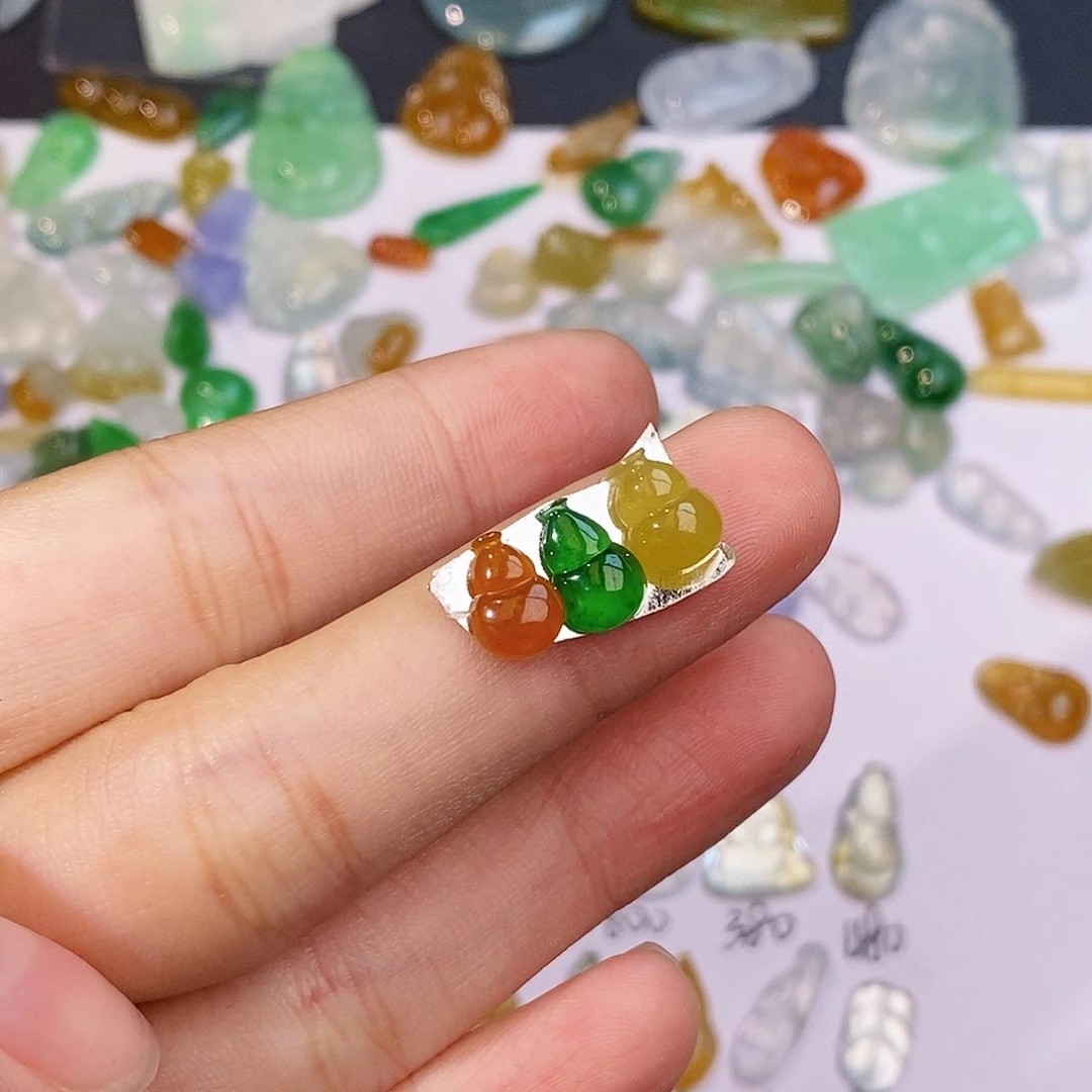 翡翠未镶嵌耳饰裸石