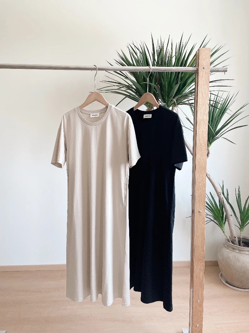 【王小姐】棉混纺“平行线”夏季纯色短袖连衣裙女流行休闲服