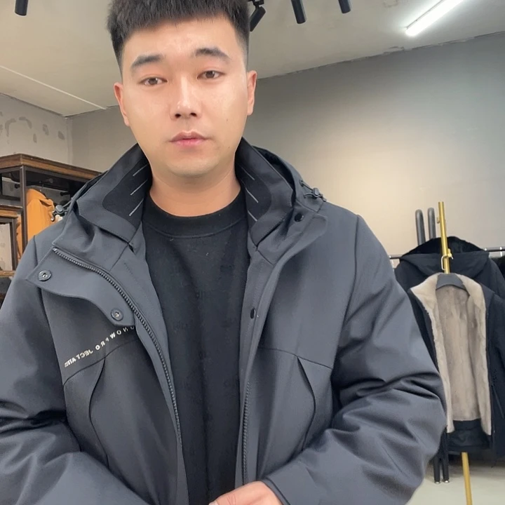 58码  180斤 银蓝貂皮