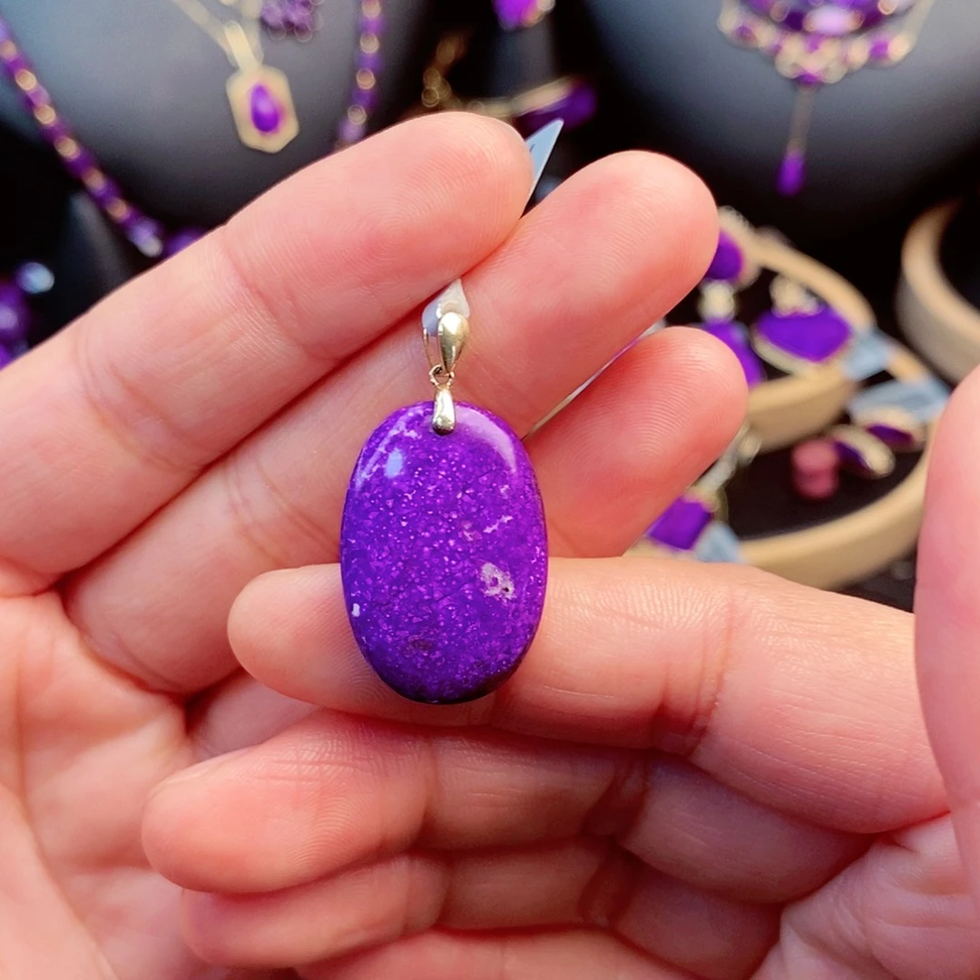 苏纪石（舒俱来）吊坠18K金镶嵌