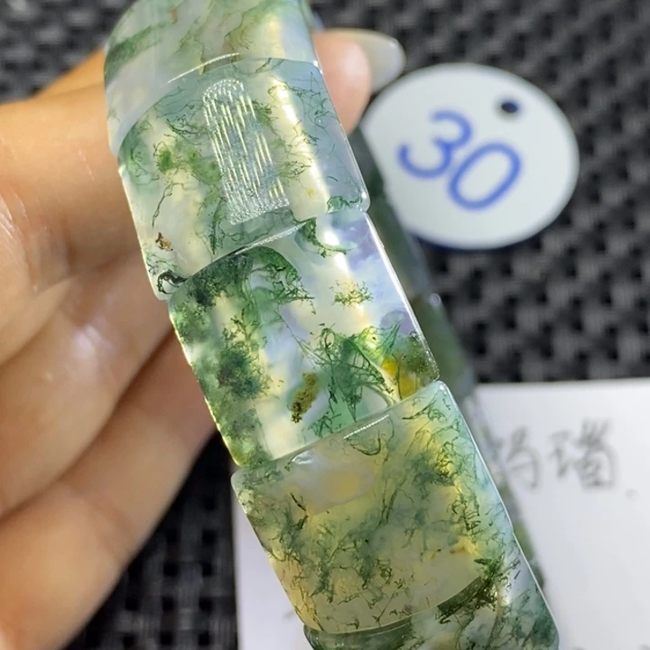 未镶嵌颈饰玛瑙/玉髓陈*明