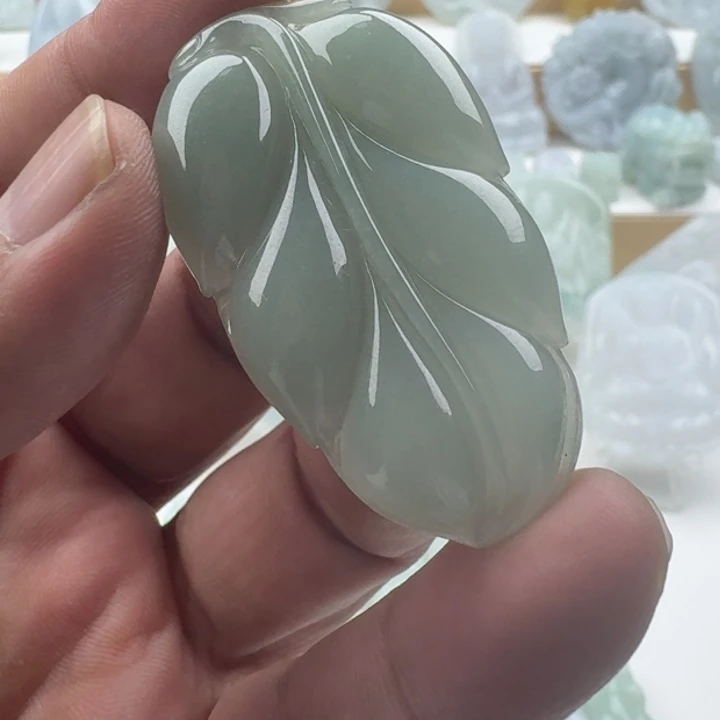 翡翠未镶嵌颈饰天然缅甸A货翡翠