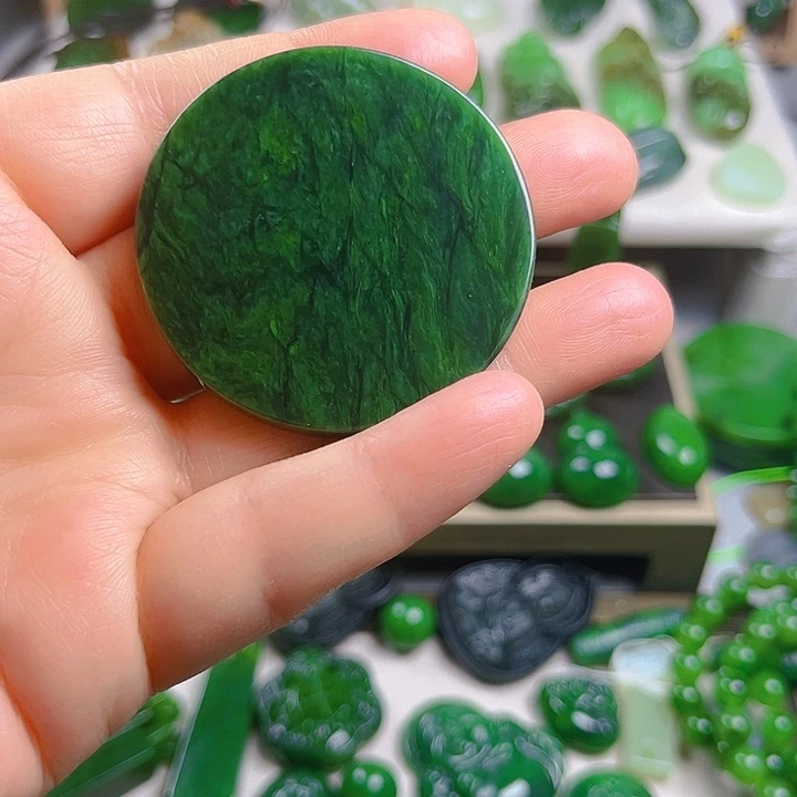 颈饰未镶嵌和田玉（糖玉）幸**李