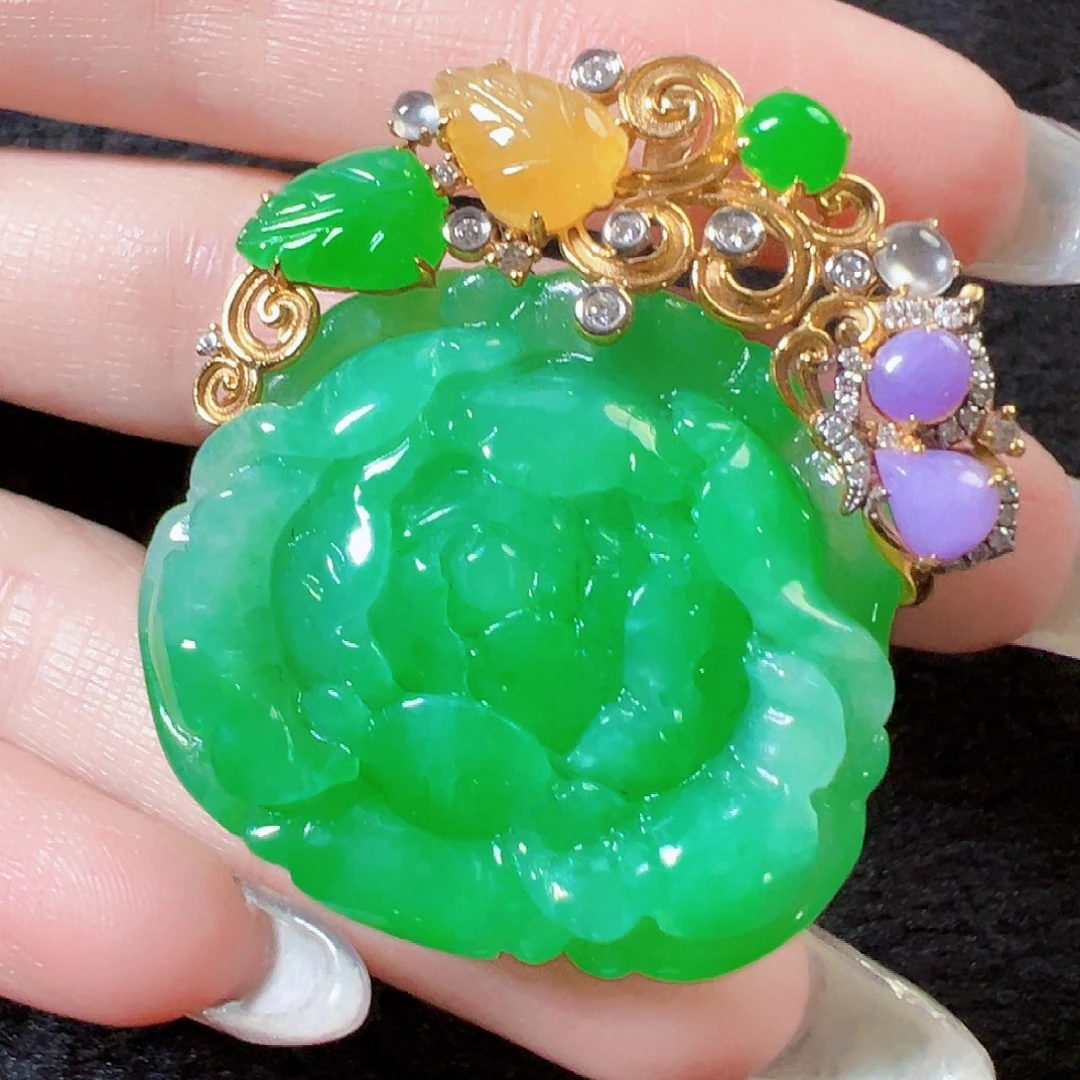 翡翠18K金镶嵌颈饰签收后24小时鉴赏期，过时不退