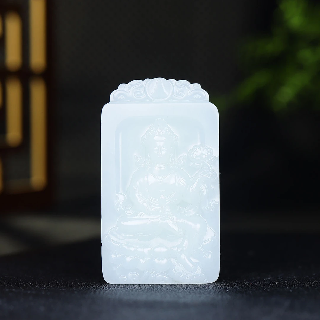 1120127和田玉白玉观音玉牌