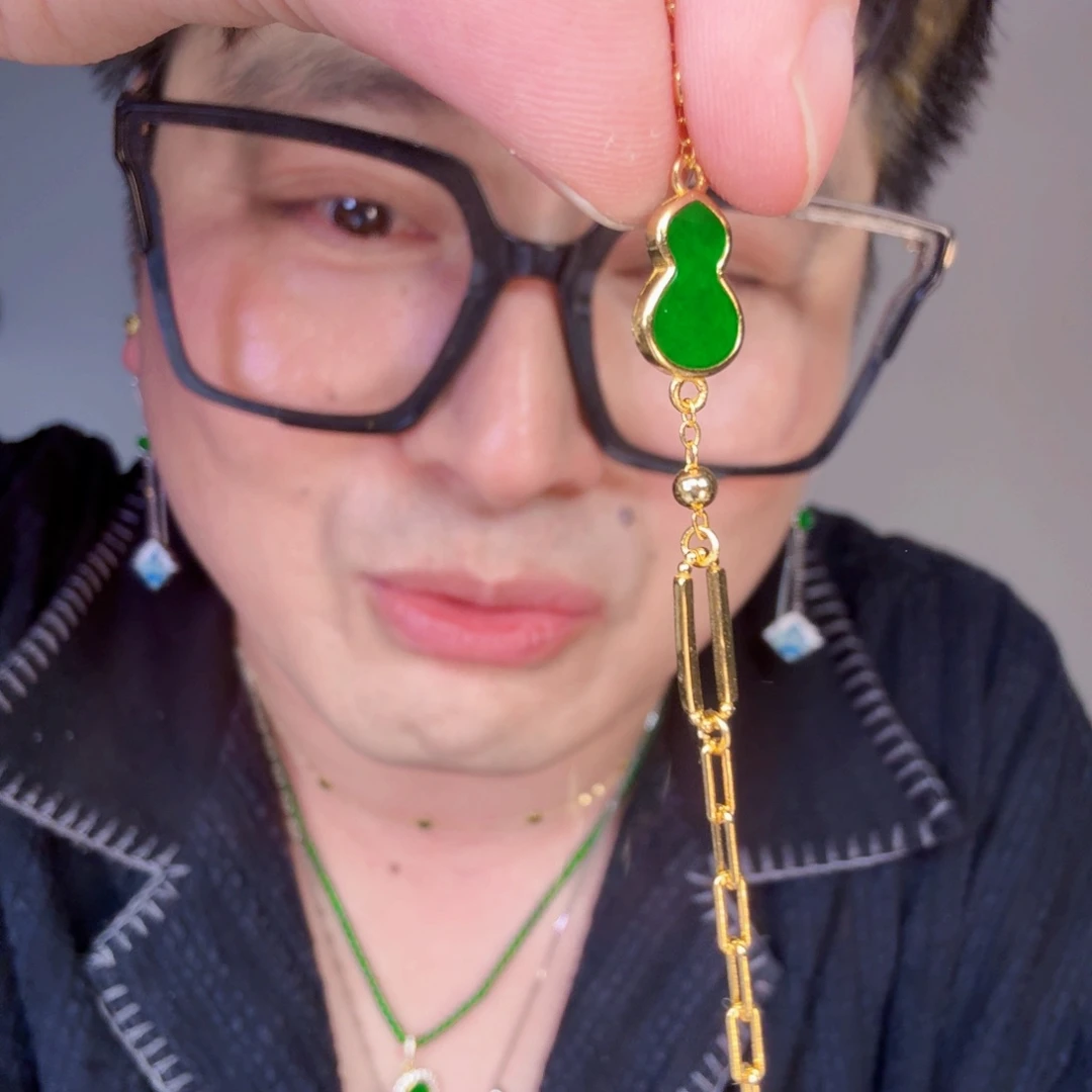 翡翠挂件未镶嵌一件