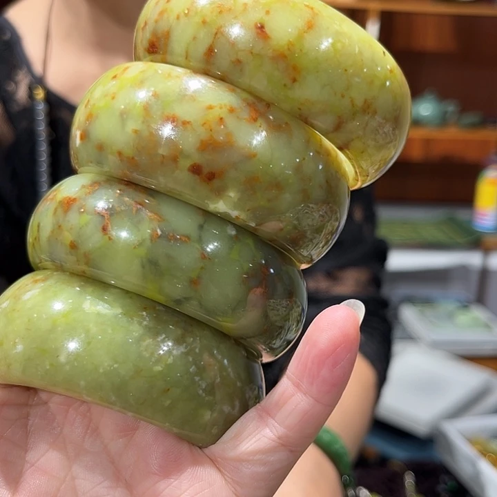 未镶嵌岫玉毛衣链