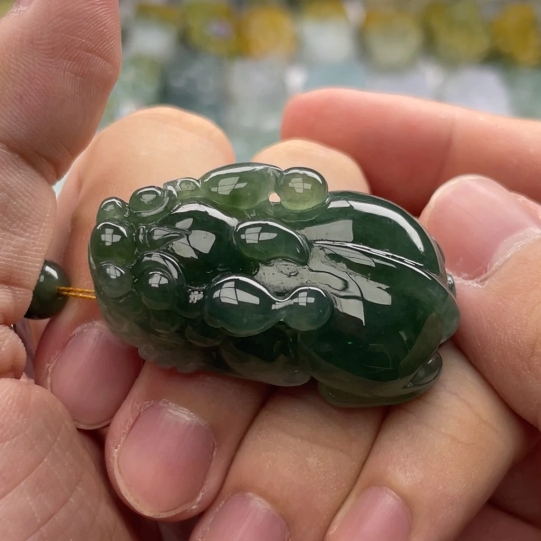 翡翠未镶嵌颈饰貔貅20