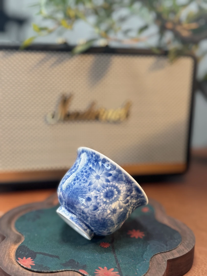 A094景德镇手绘万花客杯  70ml