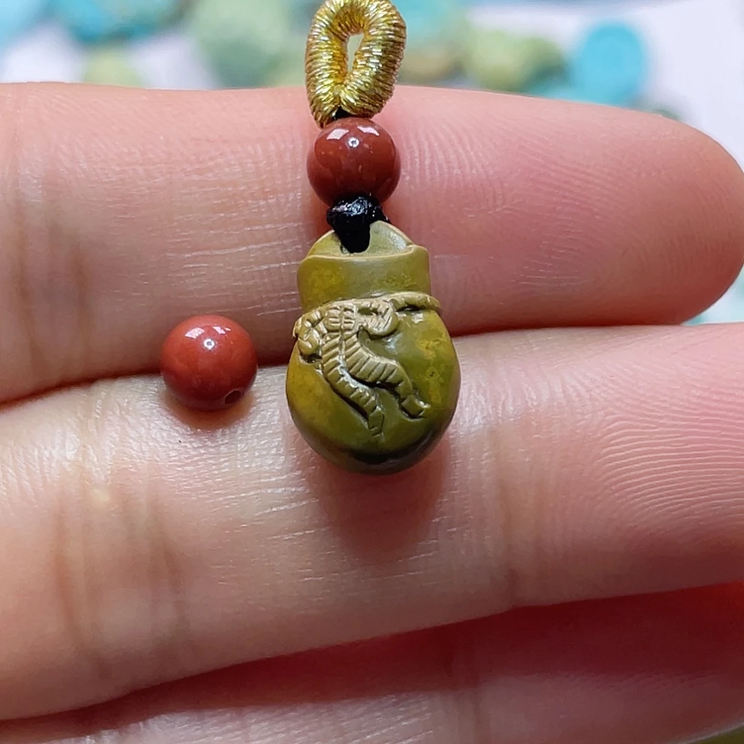 南红玛瑙未镶嵌配饰