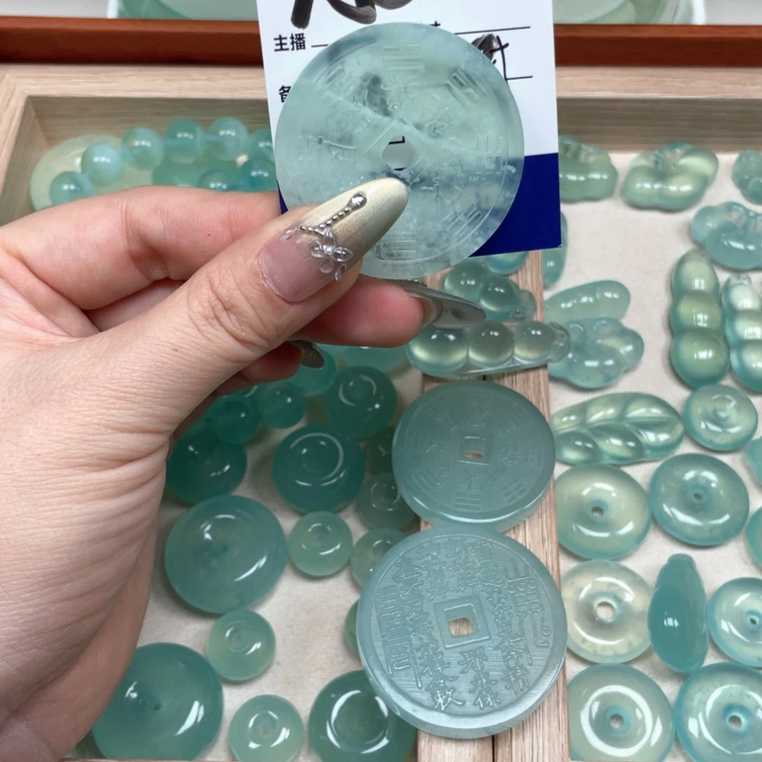 蛇纹石玉手镯未镶嵌小*子