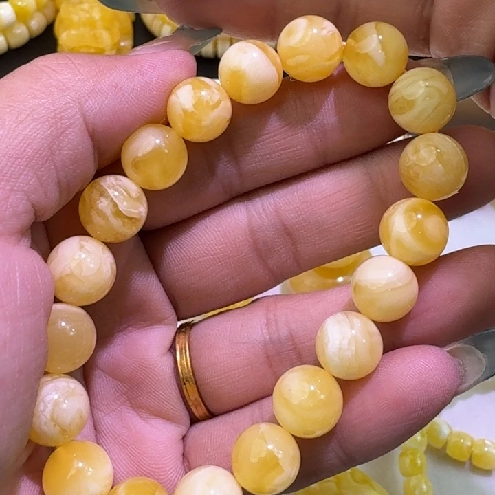 琥珀未镶嵌裸石10.5mm