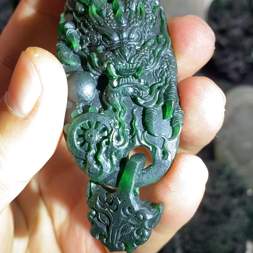 定制翡翠未镶嵌天然翡翠A货龙牌