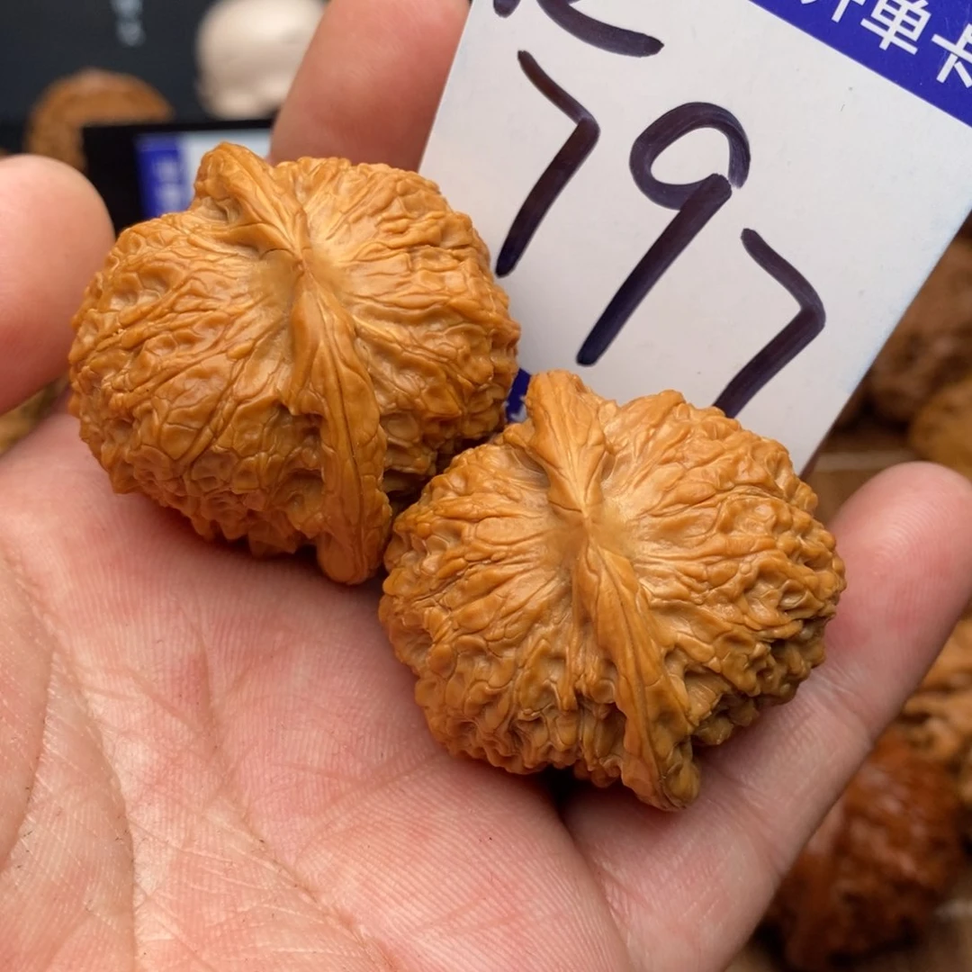 把件文玩核桃血麒麟123457800