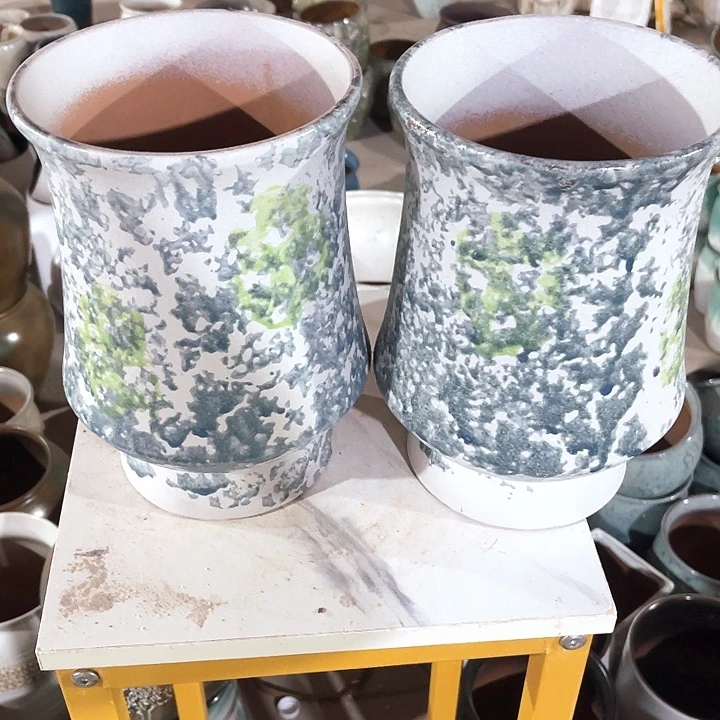 紫砂花盆口径17高度24两只正品