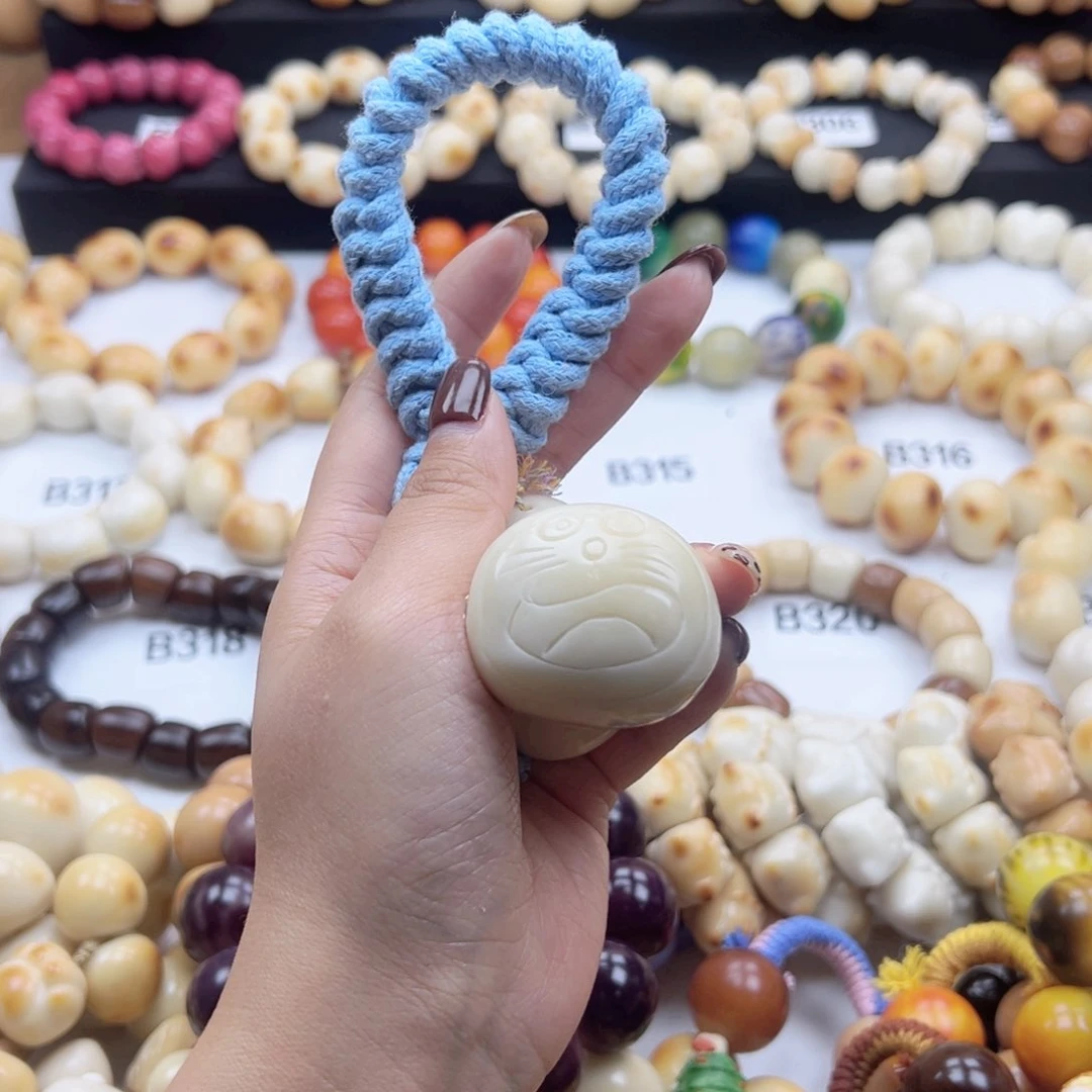 吊坠白玉菩提?****?叮当猫做包挂