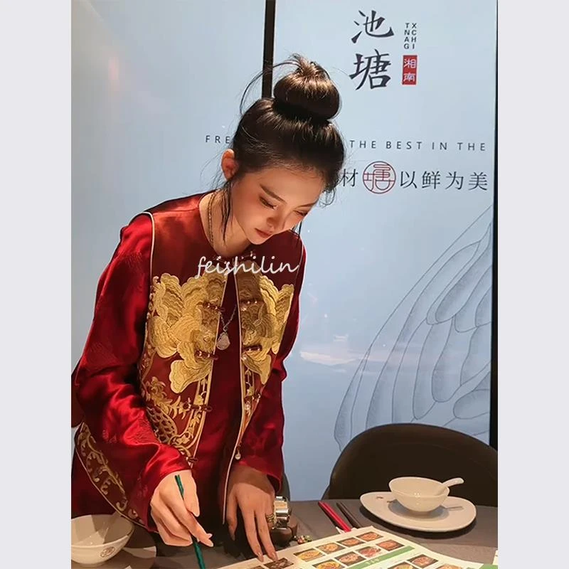 小众设计今年流行漂亮别致独特新中式国风盘扣马甲上衣两件套装女