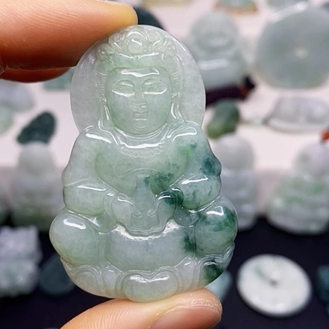 翡翠颈饰未镶嵌吊坠