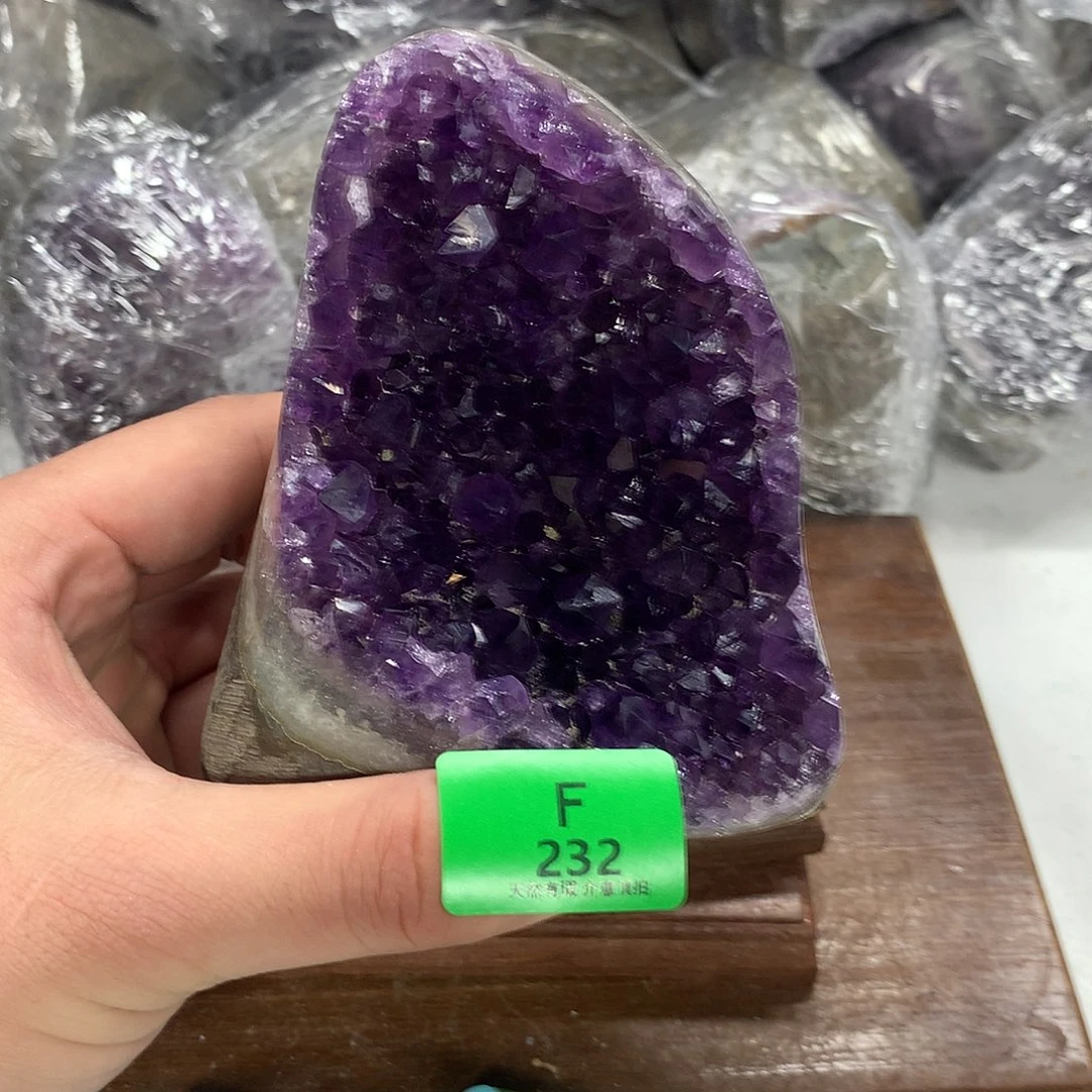 紫晶大型摆件（非配饰）未镶嵌