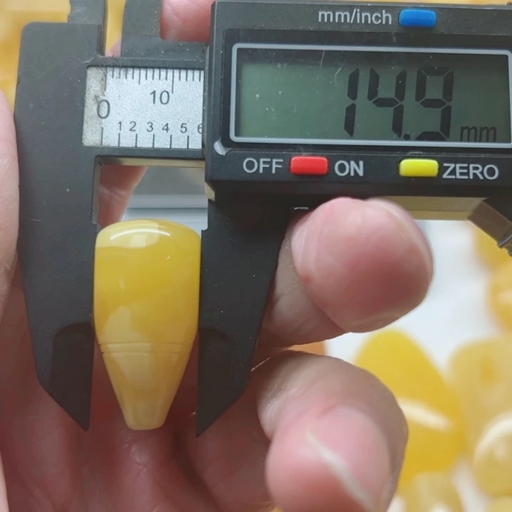 琥珀（矿物珀）未镶嵌裸石