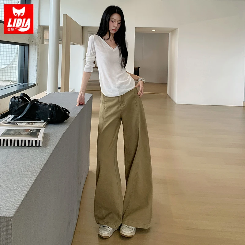 卡其色阔腿弯刀牛仔裤女秋季新款复古高腰宽松显瘦垂感直筒长裤子