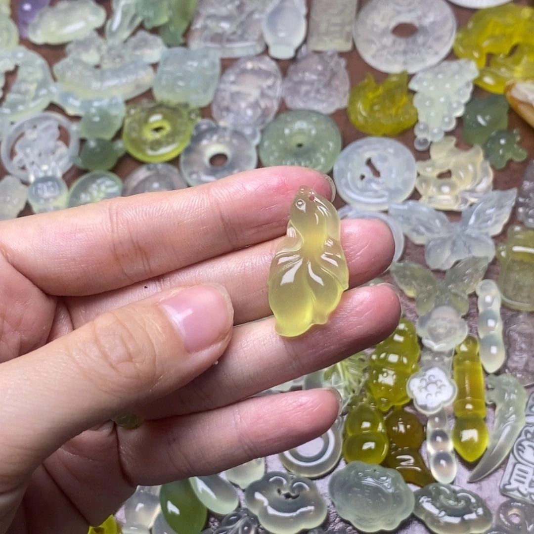 蛇纹石玉合金项链