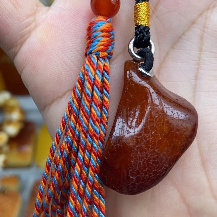 【闪购商品】琥珀颈饰未镶嵌