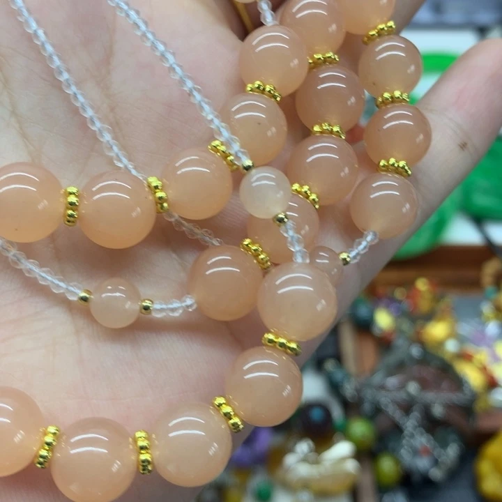 颈饰未镶嵌和田玉吊坠