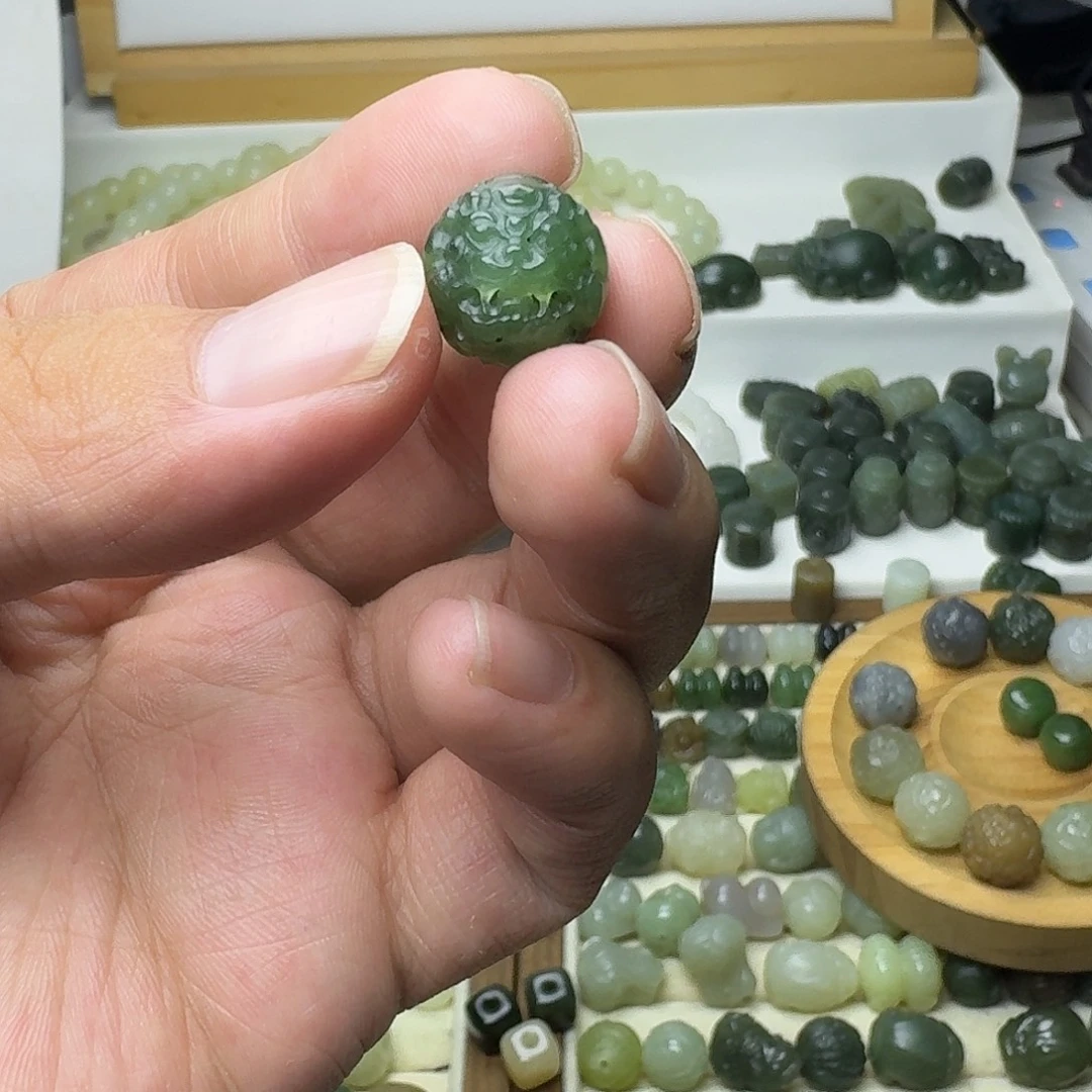 A***N和田玉未镶嵌珠宝半成品和田玉碧玉貔貅14㎜