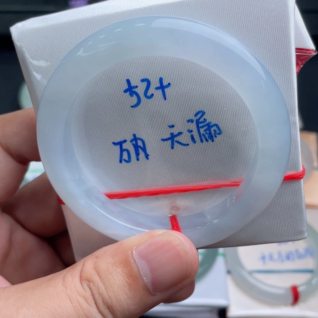 翡翠未镶嵌手镯翡翠手镯