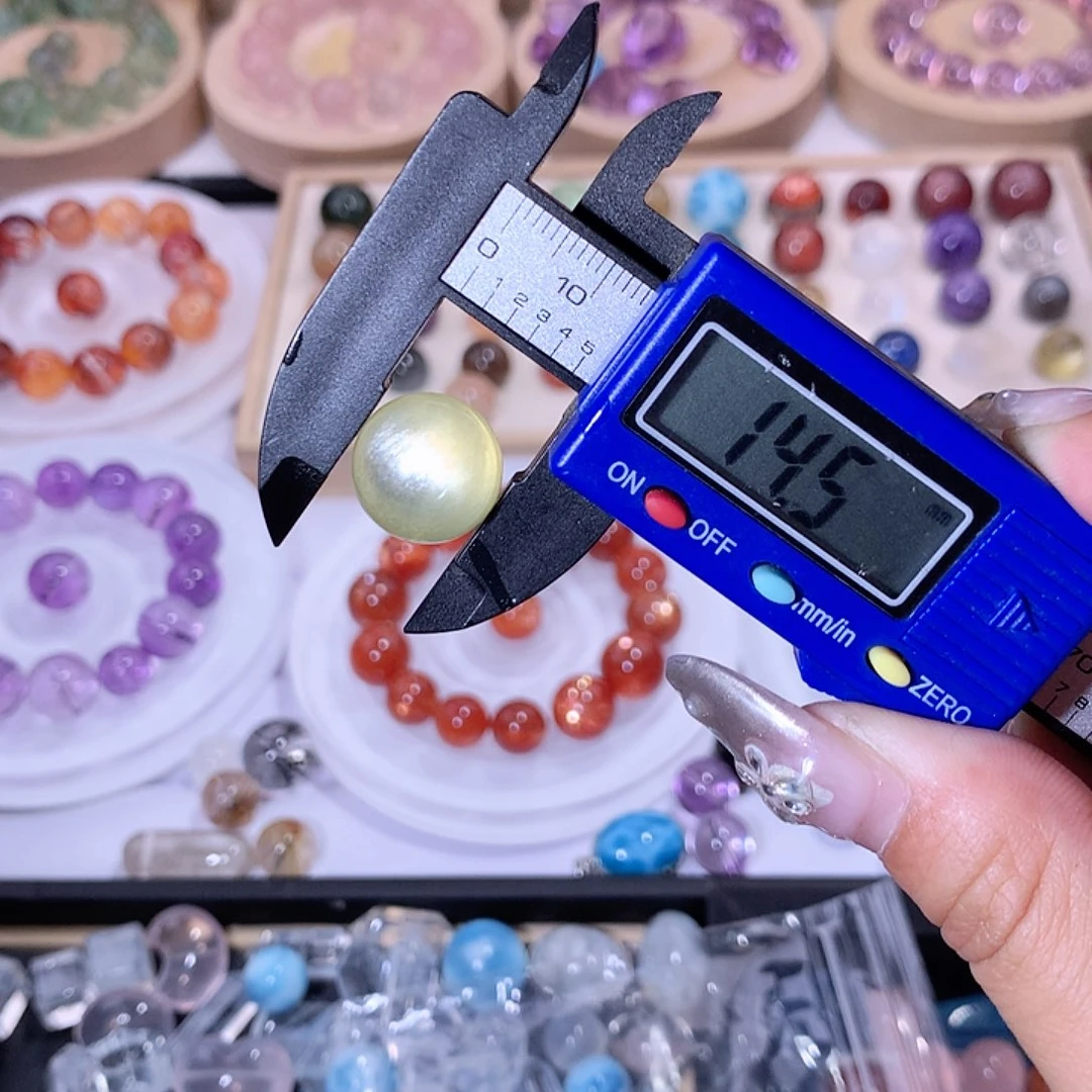 水晶珠宝半成品未镶嵌?****人