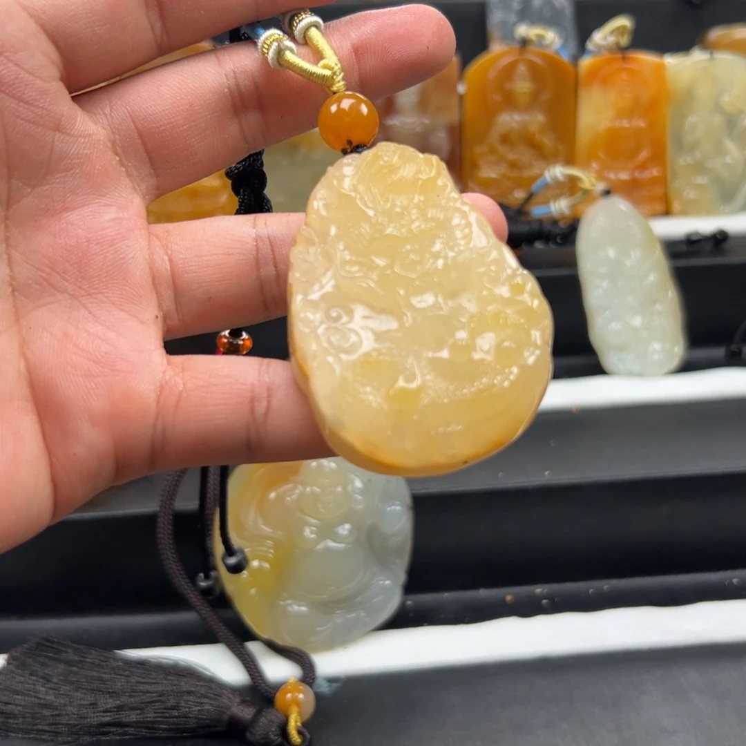 石英质玉（黄龙玉）未镶嵌多样性发货，发其一