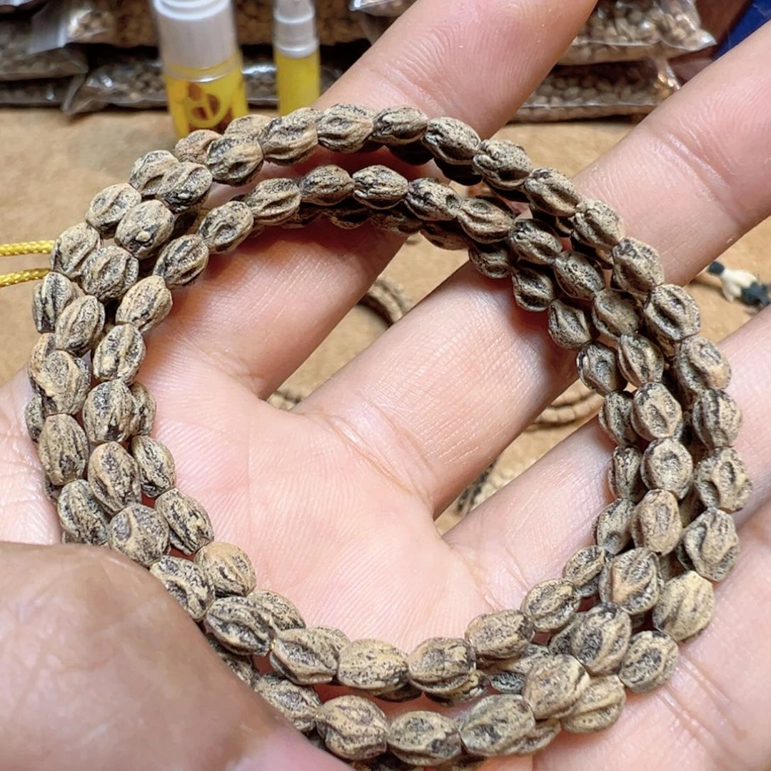 4.5mm热振柏香籽手作工作室原桩双面鬼