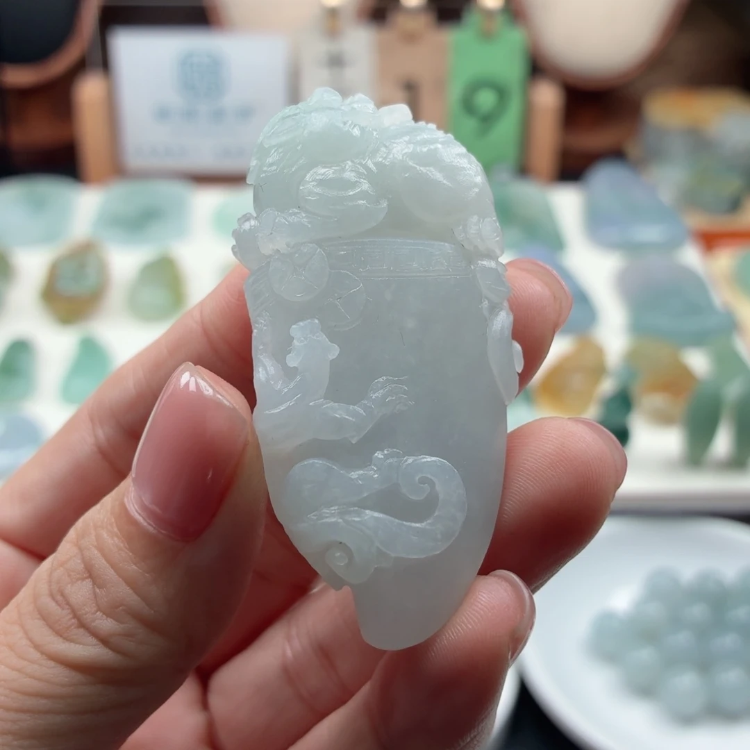 翡翠未镶嵌颈饰天然A货翡翠