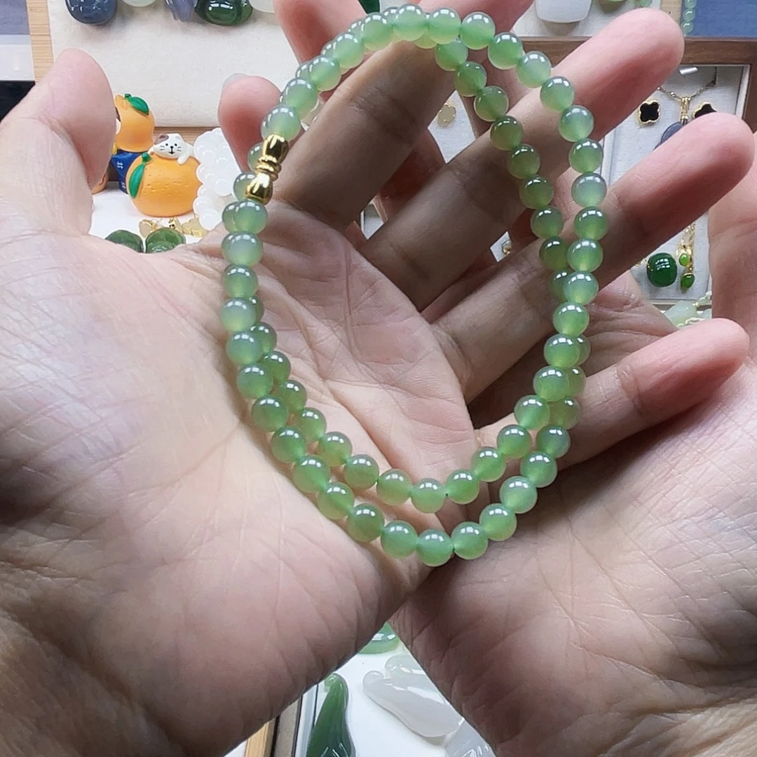 画***坊和田玉未镶嵌项链