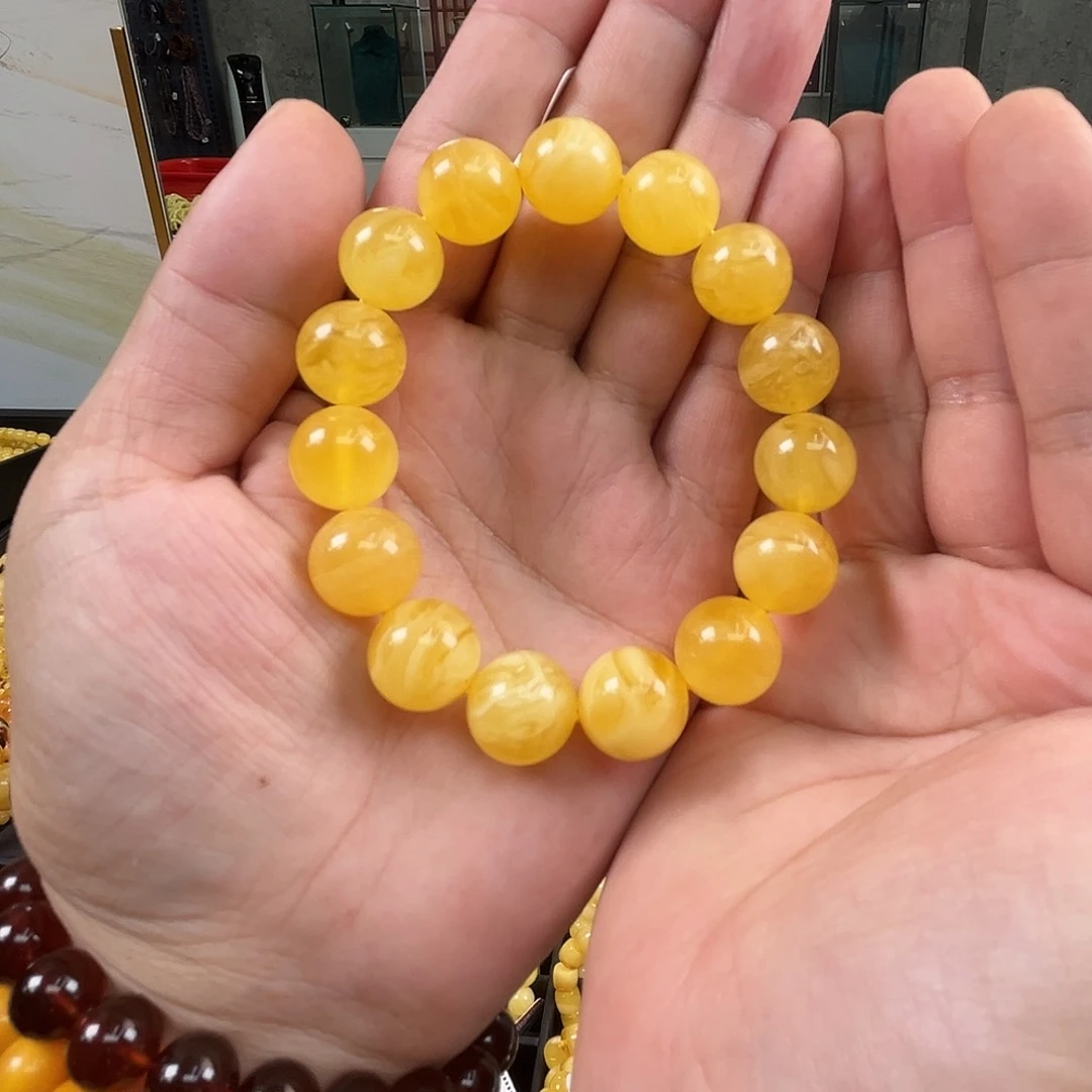 未镶嵌琥珀裸石一**顺琥珀