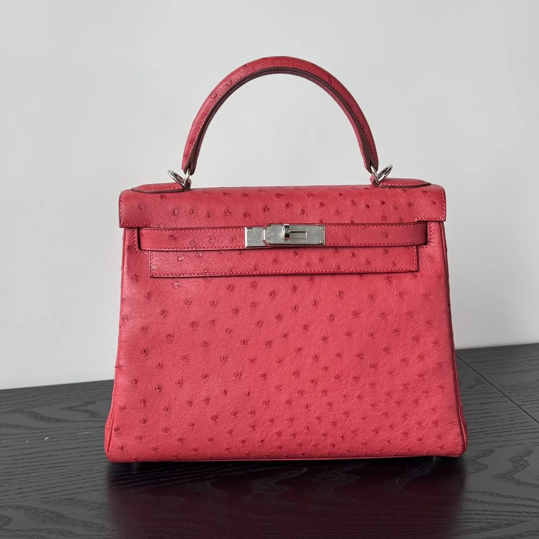 99新 Hermes/爱马仕 kelly28杜鹃红银扣鸵鸟皮 框L刻