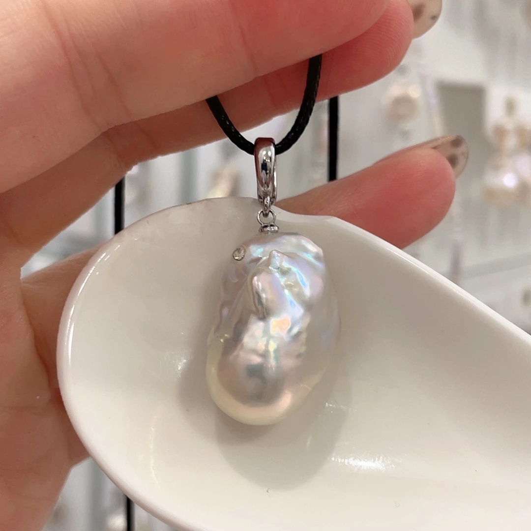 未镶嵌颈饰淡水珍珠