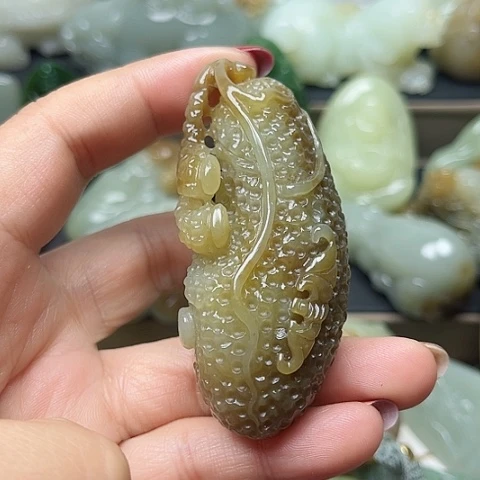 颈饰未镶嵌和田玉