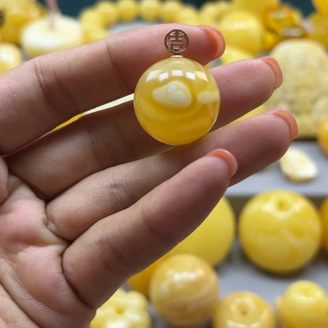 蜜蜡珠宝奇石未镶嵌