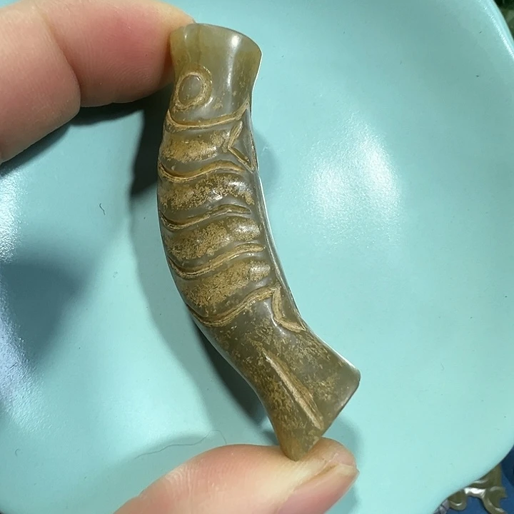 透闪石质玉未镶嵌挂件