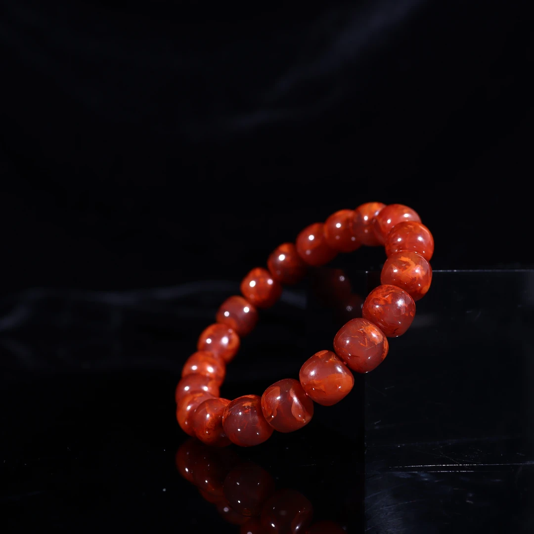 原矿南红牛血红Ⅱ级火焰老型手串10mm（多样性发货，拍一发一）
