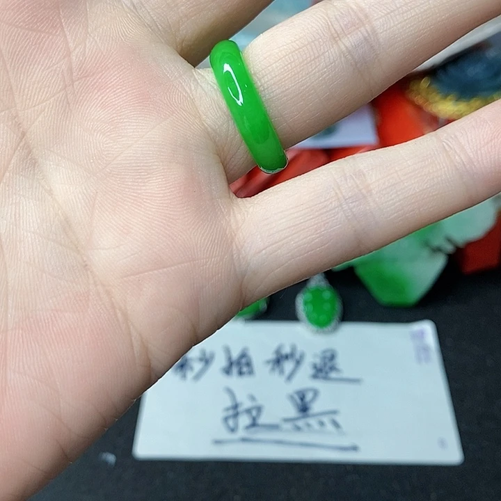 翡翠手镯未镶嵌一图一物图片为准