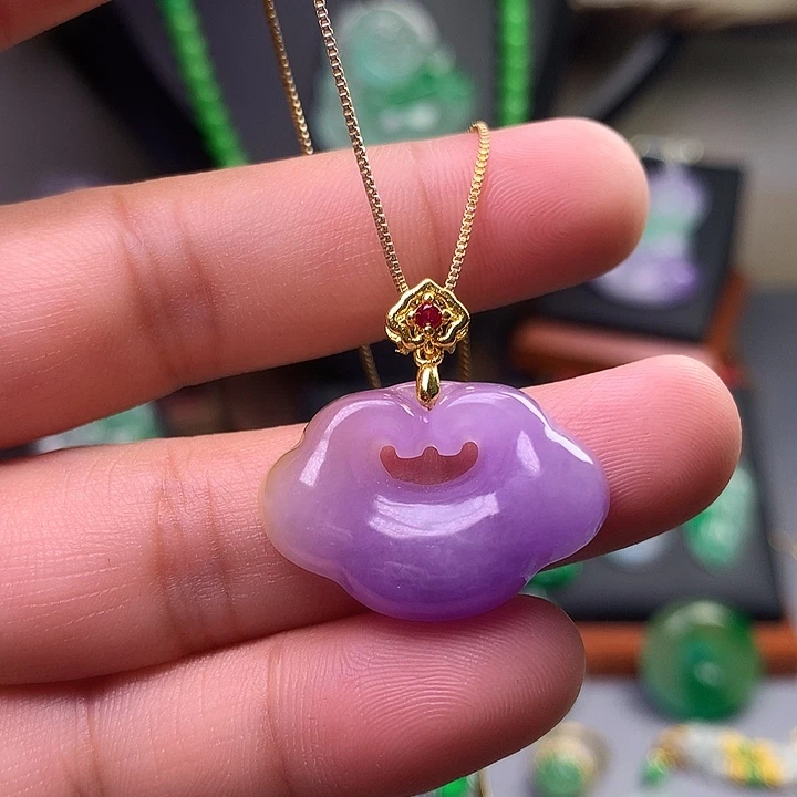 吊坠(赠链)未镶嵌翡翠