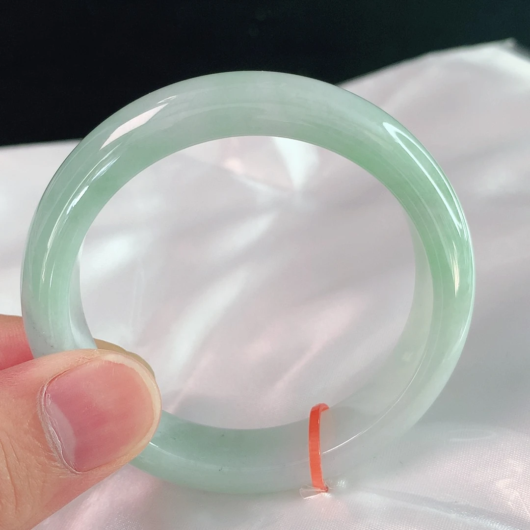 翡翠未镶嵌手镯148