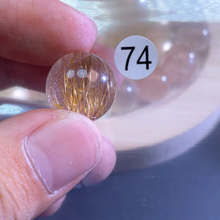 未镶嵌颈饰水晶M**J